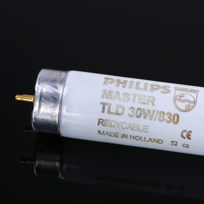 PHILIPS 标准光源TL83灯管TL-D 30W/830 1SL/25